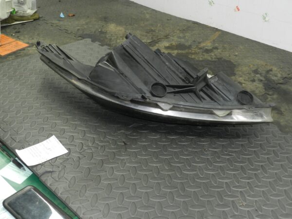(H0004) INSURANCE HEADLIGHT FORD FIESTA PASSENGER SIDE C1BB-13W030-DG DAMAGED - Image 4