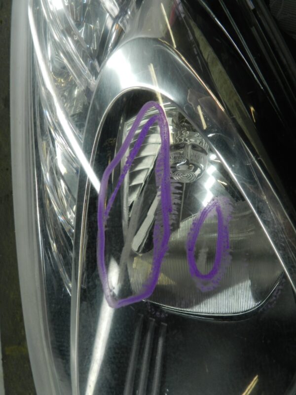 (H0013) INSURANCE HEADLIGHT HYUNDAI IX20 PASSENGER SIDE 921011KXXX *DAMAGED* - Image 6