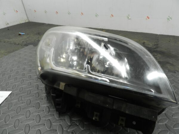 (H0015) INSURANCE HEADLIGHT FIAT DOBLO DRIVER SIDE   *DAMAGED*