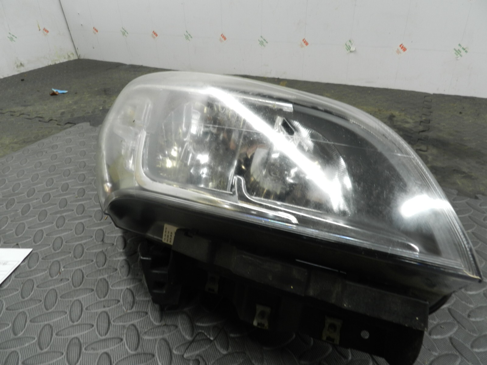 (H0015) INSURANCE HEADLIGHT FIAT DOBLO DRIVER SIDE   *DAMAGED*