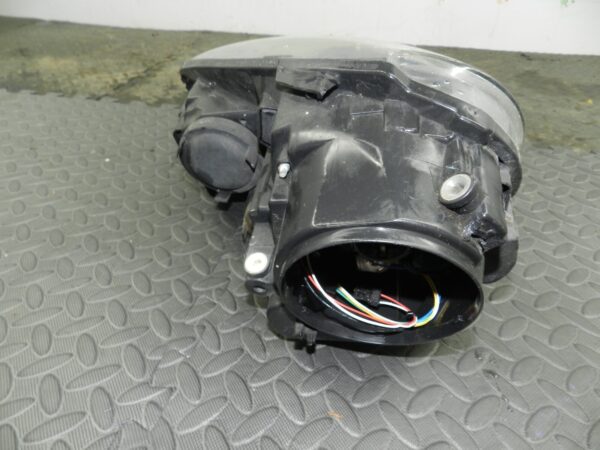 (H0016) INSURANCE HEADLIGHT VOLKSWAGEN GOLF PASSENGER SIDE   *DAMAGED* - Image 4