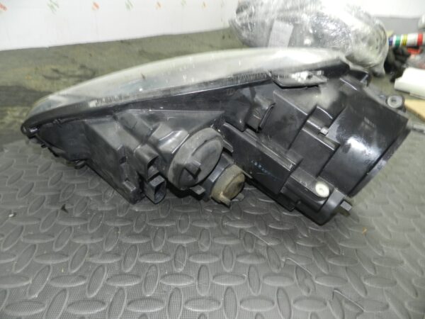 (H0016) INSURANCE HEADLIGHT VOLKSWAGEN GOLF PASSENGER SIDE   *DAMAGED* - Image 5