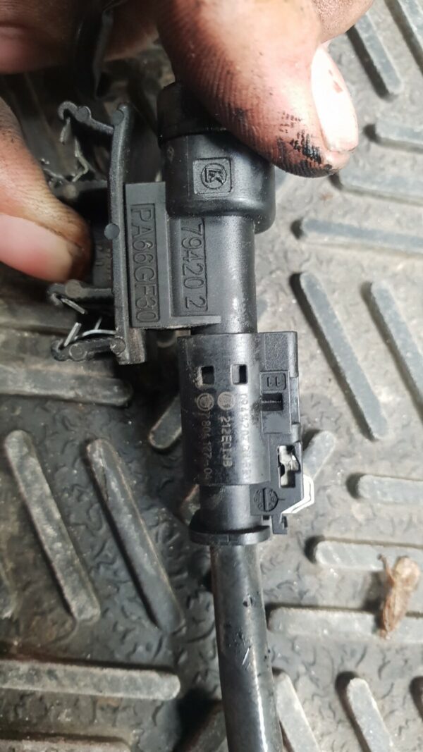 2015 MINI COUNTRYMAN R60 + R61. EGR RETURN PIPE AND SENSOR - Image 4