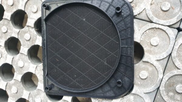 2015 MINI COUNTRYMAN R60 + R61. SPEAKER COVER TRIM COVER PANEL. 9800513 - Image 2