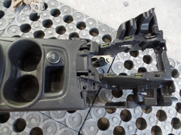 2013 Mk3 Ford Focus Center Console Panel with Cup holder / Arm Rest - Image 4