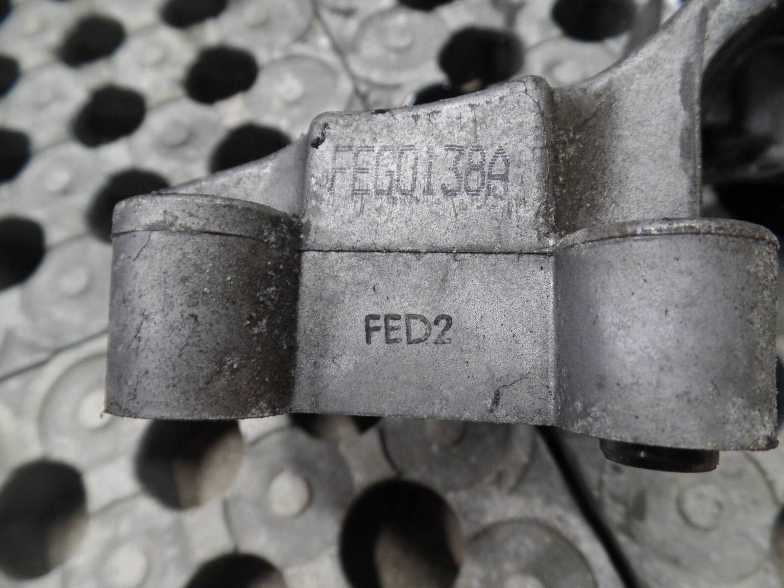 2010 MK2 2.2 CRDi Hyundai Santa Fe - Alternator Mounting Bracket - Image 4