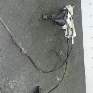 (145) 2003 TOYOTA RAV 4 MK2. 6 SPEED GEAR SELECTOR & LINKAGE CABLES