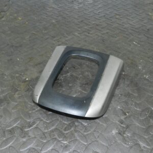 (145) 2003 TOYOTA RAV 4 MK2. GEAR SELECTOR SURROUND TRIM