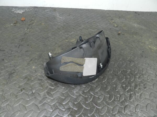 (145) 2003 TOYOTA RAV 4 MK2. SPEEDOMETER SURROUND TRIM - Image 3