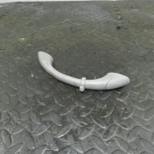 (145) 2003 TOYOTA RAV 4 MK2. GRAB HANDLE