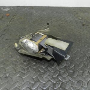 (145) 2003 TOYOTA RAV 4 MK2. REAR MIDDLE ROOF SEATBELT