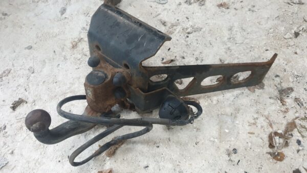 Land Rover TD5 Adjustable Rear Tow bar with Electronics - Image 3