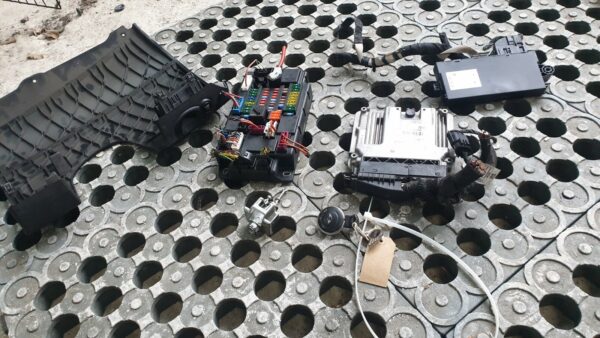 Mini Countryman 2014 R60 1.6 Diesel  ECU / Lock Set 8583423 74035461