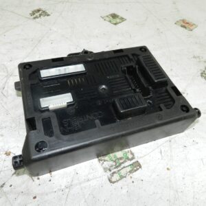 (126) RENAULT CLIO MK3 FACELIFT. BODY CONTROL MODULE BCM 8200652286
