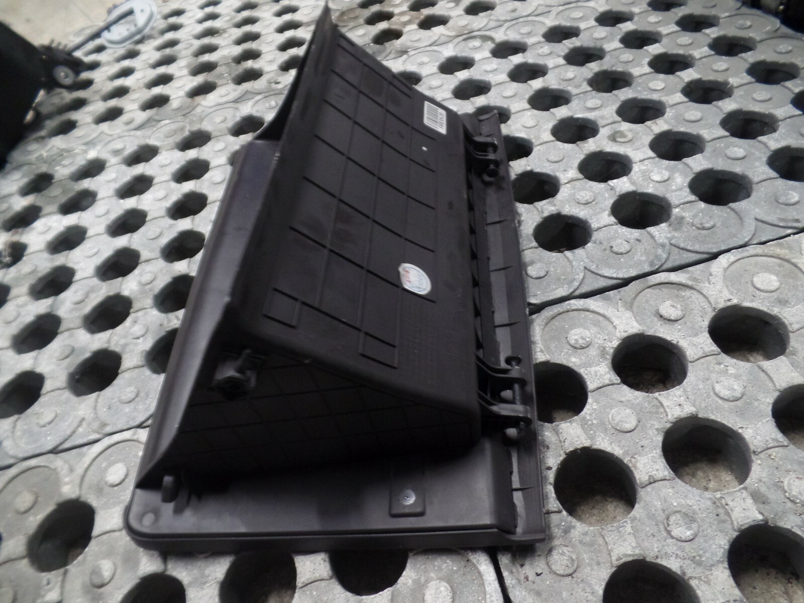 2010 MK2 2.2 CRDi Hyundai Santa Fe - Glove Box 84511-2B900 - Image 3