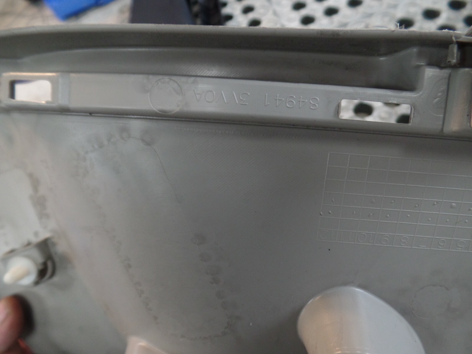 MK2 Nissan Note 2015 1.2 Petrol - Passenger Side N/S C-Pilar Upper Trim / Cover - Image 3