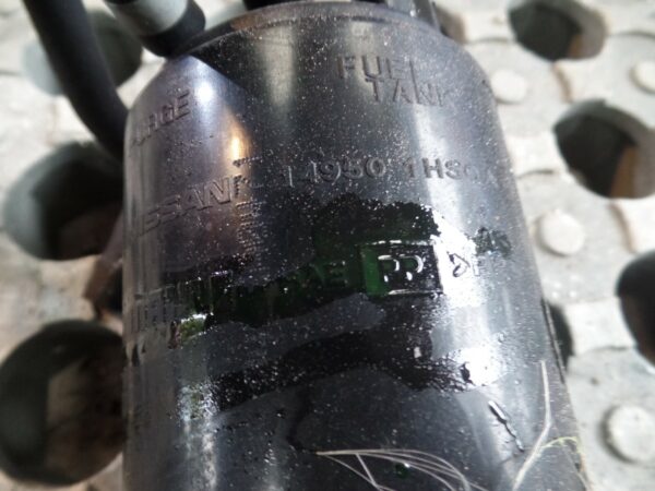 2015 NISSAN NOTE 1.2 PETROL MANUAL MK2 E12. 14950 IH5OA VAPOUR FILTER CANISTER. - Image 2
