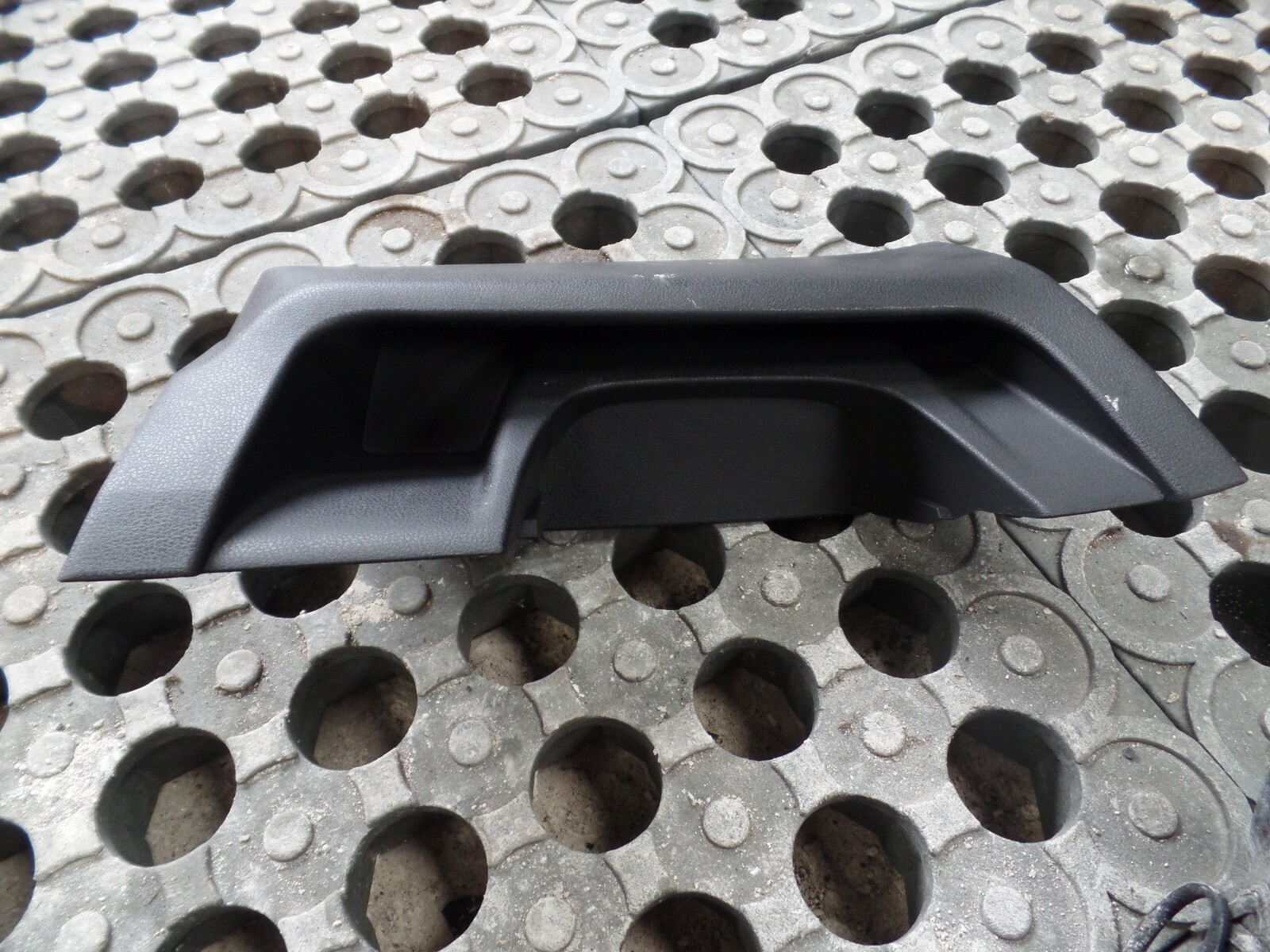 MK2 Nissan Note 2015 – Driver Side O/S Lower Dashboard Trim / Storage / Cubby