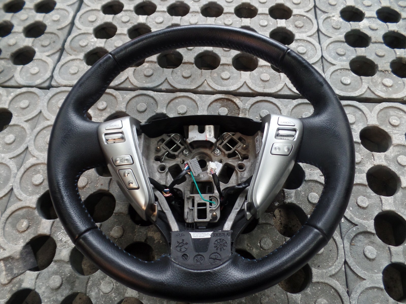 MK2 Nissan Note 2015 – Steering Wheel
