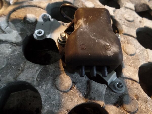 MK2 Nissan Note 2015 1.2 - Tailgate / Boot Rear View Camera Solenoid Valve - Image 2