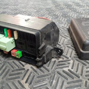 Mini Countryman 2014 1.6 Diesel 113BHP Engine Bay Fuse Box 17236010