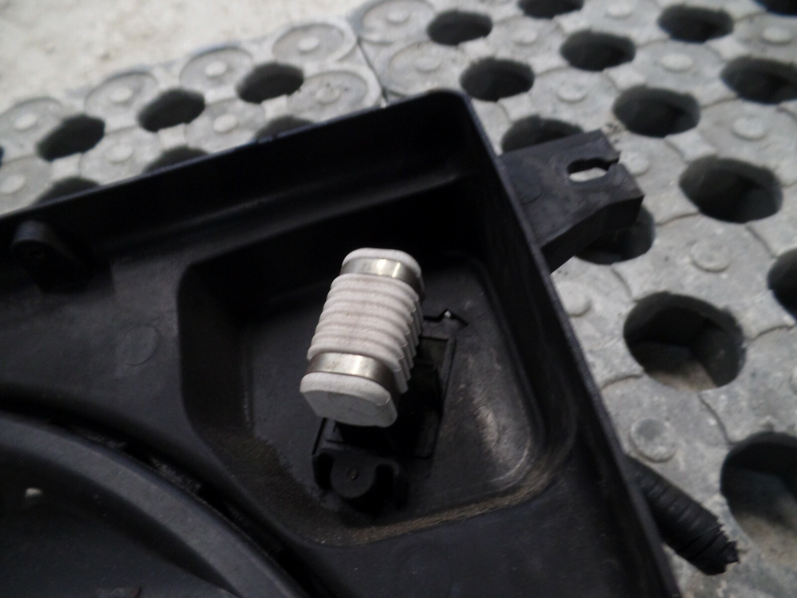 2010 MK2 2.2 CRDi Hyundai Santa Fe - Radiator Fan - Image 3