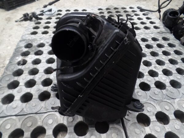 2010 MK2 2.2 CRDi Hyundai Santa Fe - Airbox with Mas Airflow - Image 4