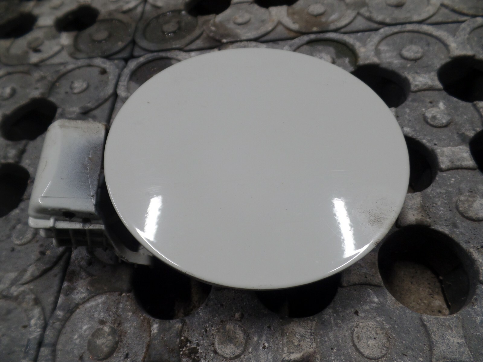 2010 MK2 2.2 CRDi Hyundai Santa Fe – Genuine Fuel Cap Cover / Door