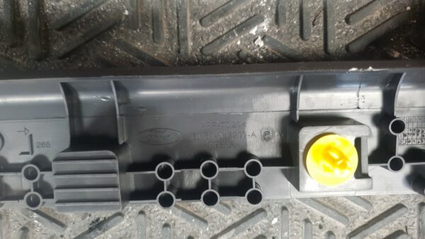 2013 Ford Focus 1.0 Petrol Ecoboost 5DR O/S/F Door inside sill cover bm51-a13200 - Image 3