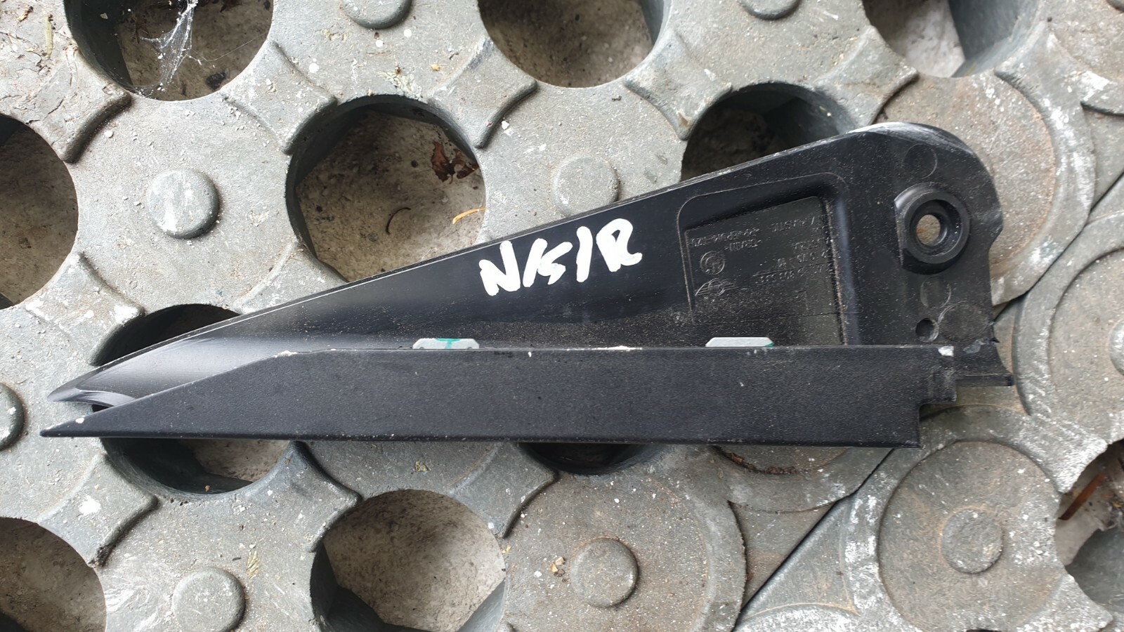 Mini Countryman 2014 R60 N/S/R Window Frame Trim Cover 9803533 - Image 2