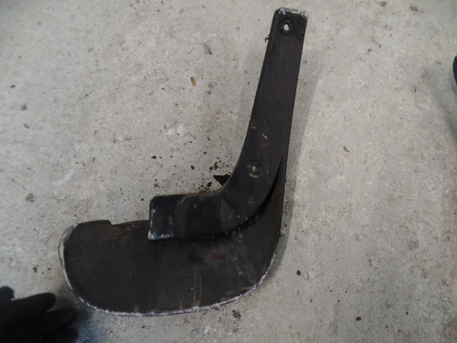 2010 HYUNDAI SANTA FE 2.2 DIESEL AUTOMATIC. MUD FLAP. - Image 2