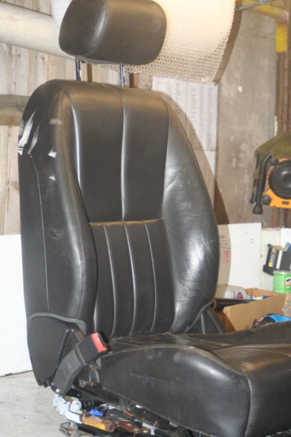 JAGUAR S TYPE. BLACK LEATHER FRONT SEATS - Image 2