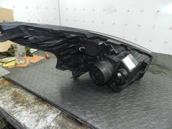 (H0022) INSURANCE DAMAGED HEADLIGHT VAUXHALL VIVARO PASSENGER SIDE 1LE01156517 - Image 4
