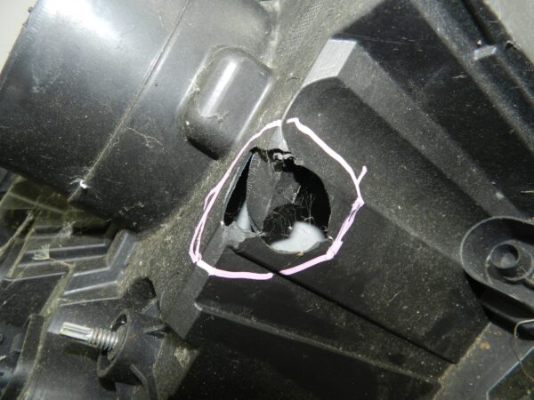 (H0032) INSURANCE DAMAGED HEADLIGHT RENAULT TRAFFIC PASSENGER SIDE 260606870R - Image 8