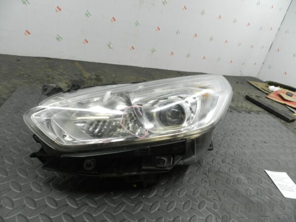 H0037) INSURANCE DAMAGED HEADLIGHT FORD GALAXY S MAX PASSENGER SIDE EM2B13W030BJ
