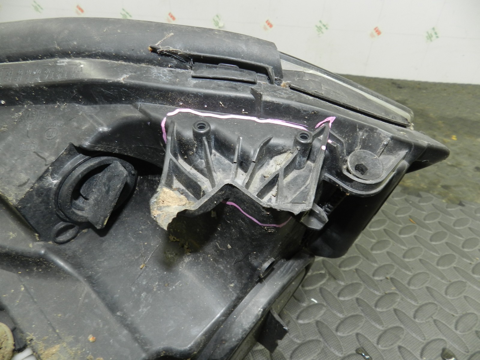 (H0043) INSURANCE DAMAGED HEADLIGHT MERCEDES A CLASS DRIVER SIDE A1768200461 - Image 4