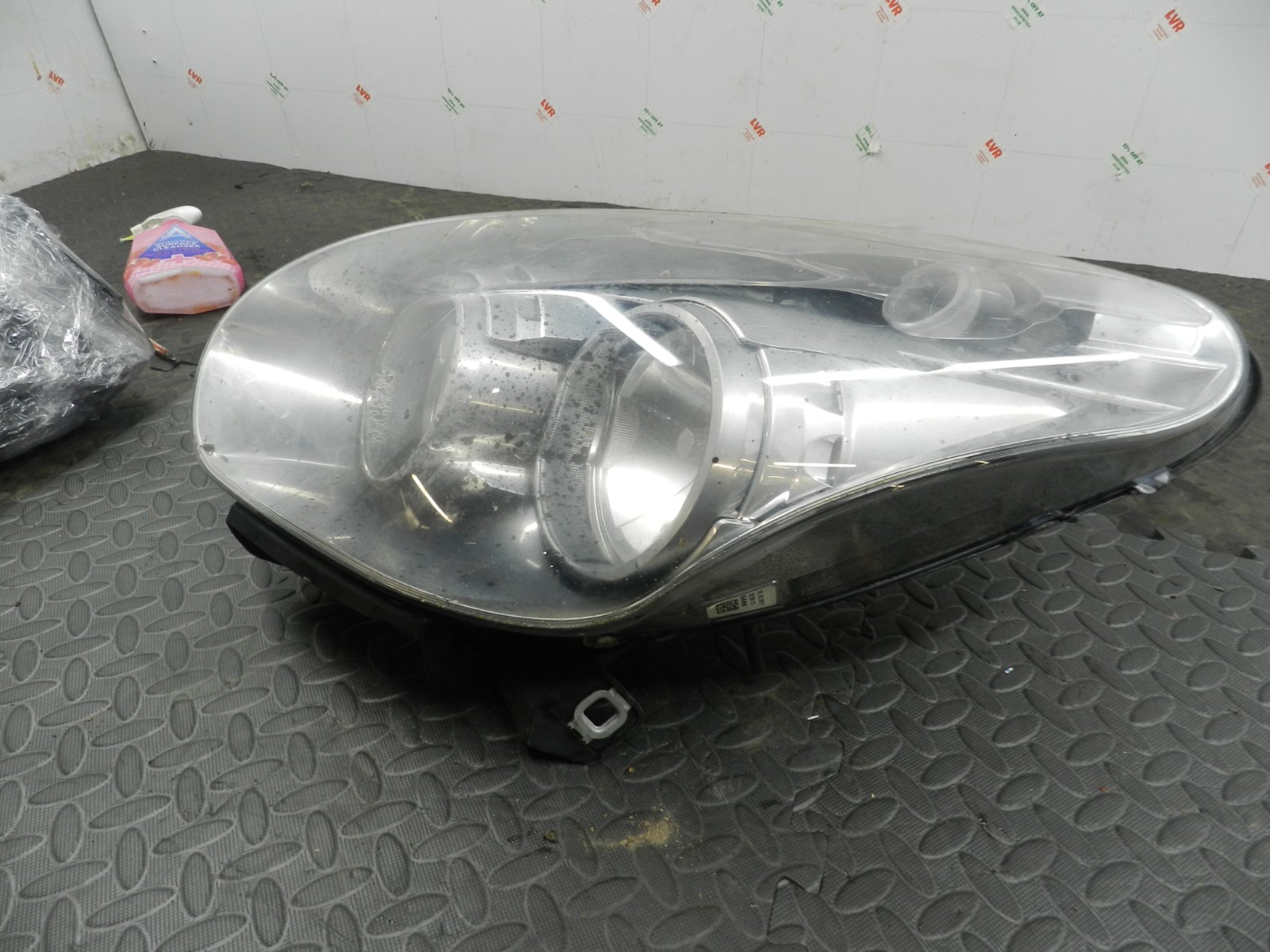 (H0049) INSURANCE DAMAGED HEADLIGHT VAUXHALL COMBO PASSENGER SIDE 46390748