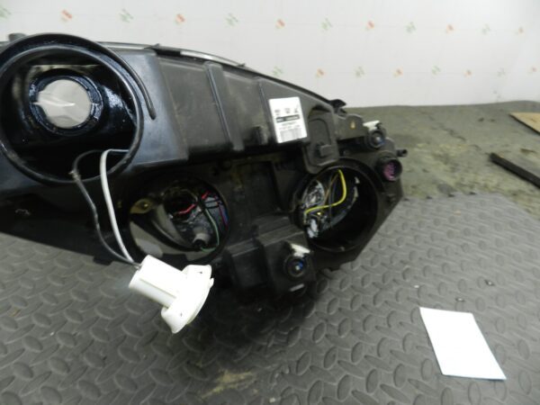 (H0049) INSURANCE DAMAGED HEADLIGHT VAUXHALL COMBO PASSENGER SIDE 46390748 - Image 4