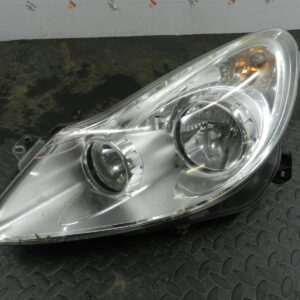 (H0051) INSURANCE DAMAGED HEADLIGHT VAUXHALL CORSA PASSENGER SIDE 93189359