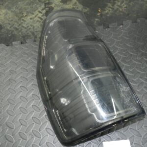(H0059) INSURANCE DAMAGED REAR LIGHT FORD RANGER PASSENGER SIDE