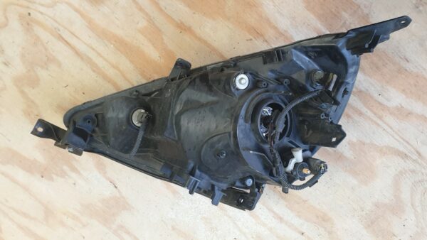 2005 HONDA JAZZ 1.4 PETROL AUTOMATIC. DRIVER SIDE HEADLIGHT. - Image 3