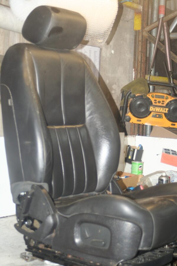 JAGUAR S TYPE. BLACK LEATHER FRONT SEATS - Image 5