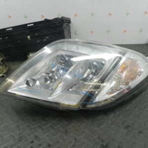 (H0067) INSURANCE DAMAGED HEADLIGHT NISSAN NV400 PASSENGER SIDE 26010BZ51A