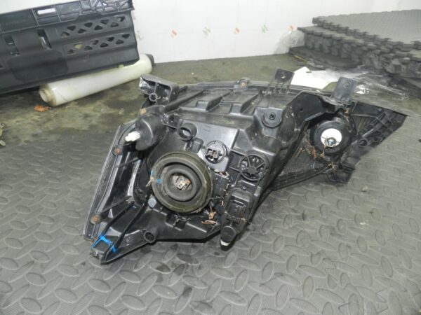 (H0069) INSURANCE DAMAGED HEADLIGHT NISSAN NV200 DRIVER SIDE 26010BJ00A - Image 7