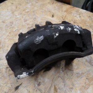 2010 MK2 Hyundai Santa Fe - Passenger Front N/S/F Brake Caliper + Carrier