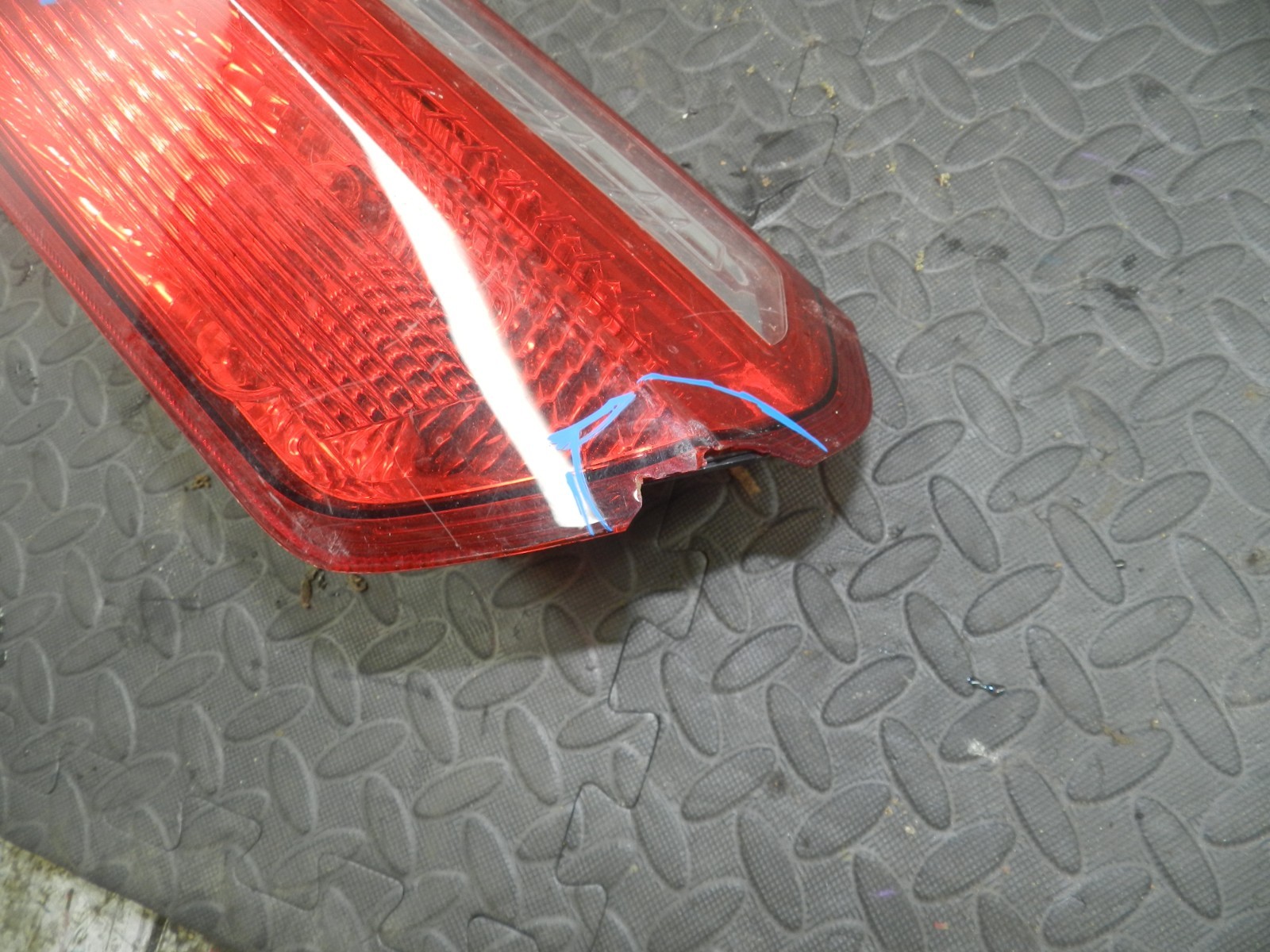 (R104) INSURANCE DAMAGED REAR LIGHT FORD TRANSIT MK8 PASSENGER SIDE BK3113405AG - Image 7