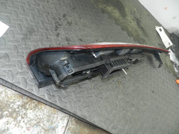(R106) INSURANCE DAMAGED REAR LIGHT FORD TRANSIT CUSTOM DRIVER SIDE BK2113404AJ - Image 4