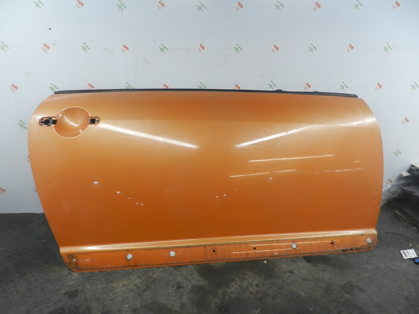 156. 2003 CITROEN C3 PLURIEL CONVERTIBLE. DRIVER SIDE DOOR SHELL IN ORANGE