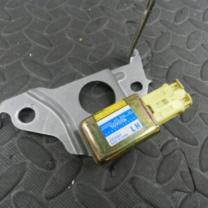 (145) 2003 TOYOTA RAV 4 MK2. AIR BAG CRASH SENSOR 89834-42020
