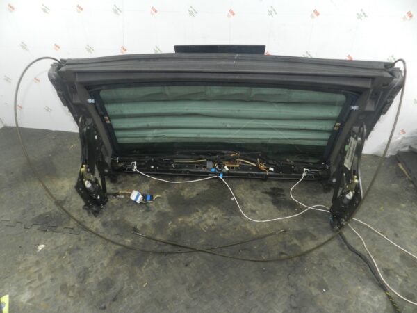 156. 2003 CITROEN C3 PLURIEL CONVERTIBLE. SLIDING ROOF AND REAR GLASS FOR PARTS - Image 6
